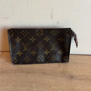 Authentic Louis Vuitton monogram toiletry cosmetic bag case